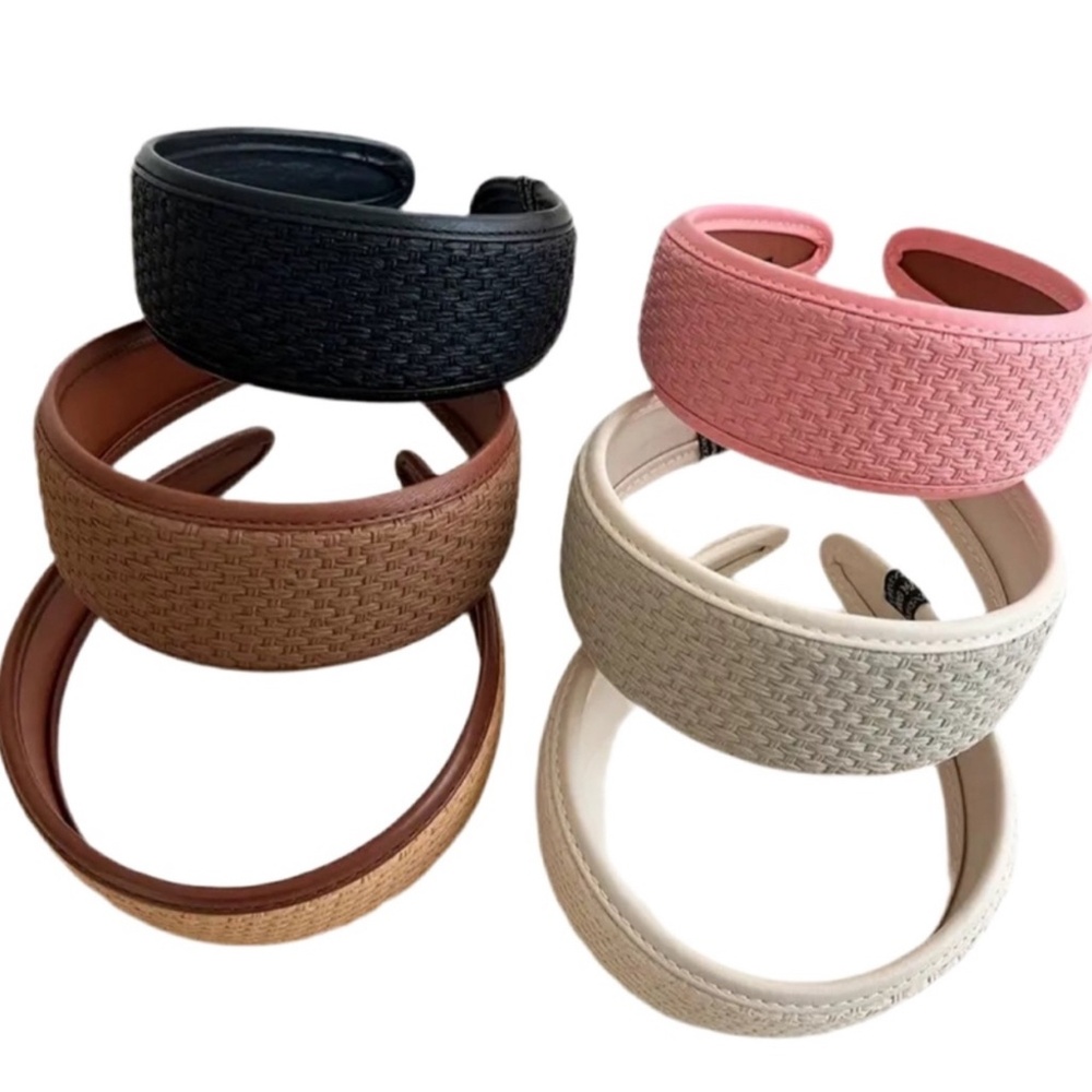 418. The Elegant Woven Raffia Headband
